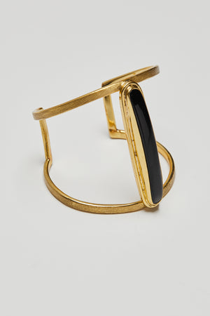 EFE LONG BLACK AGATE BRASS CUFF