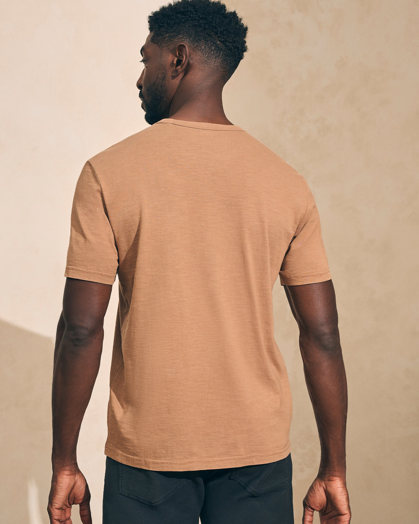 SUNWASHED POCKET TEE - WALNUT