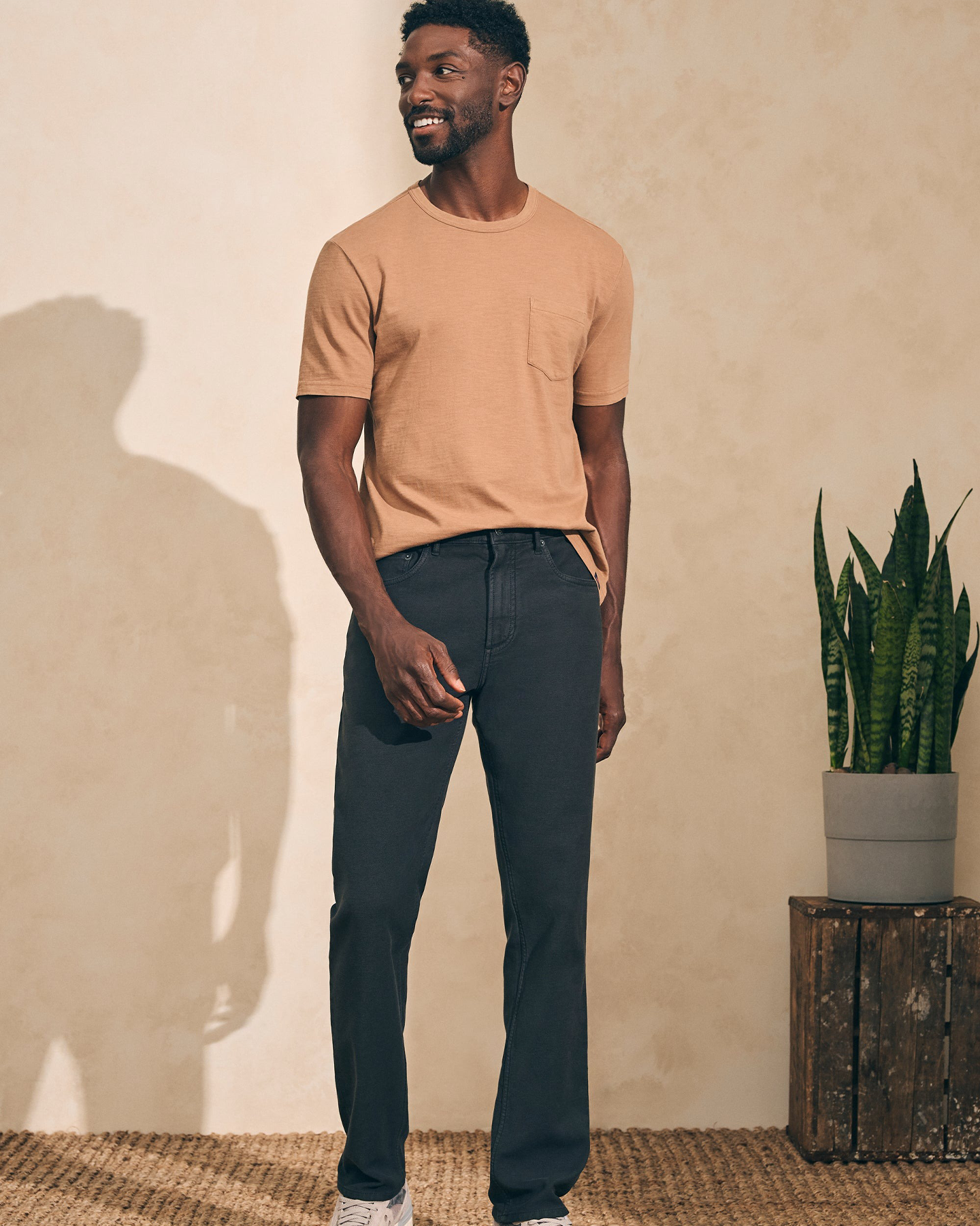 SUNWASHED POCKET TEE - WALNUT